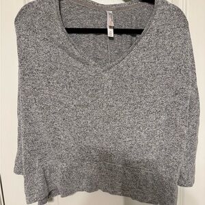 Cropped gray loungewear top